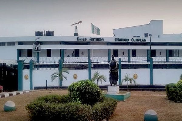 House of assembly suspends Edo LG Chairmen, Vice